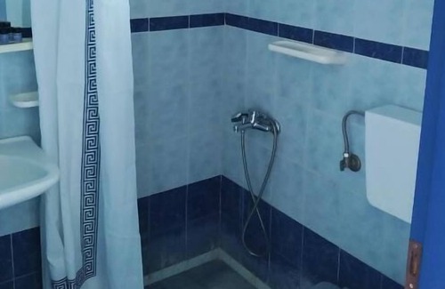 Thinalia Bed & Breakfast | Aqua Bliss at Royal Club Hotel - Lovely Twin Room