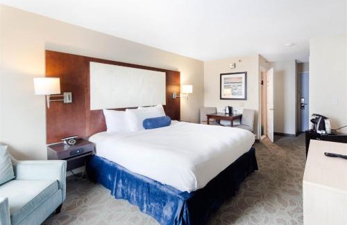 Narragansett Pier Hotel | Aqua Blue Hotel