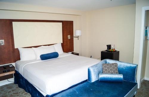 Narragansett Pier Hotel | Aqua Blue Hotel