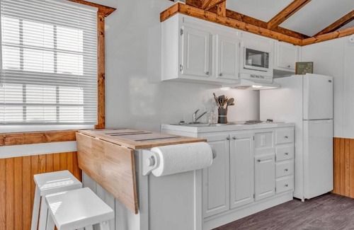 Marathon Boat Rental | Aqua Lodges at 47th Street Gulfside