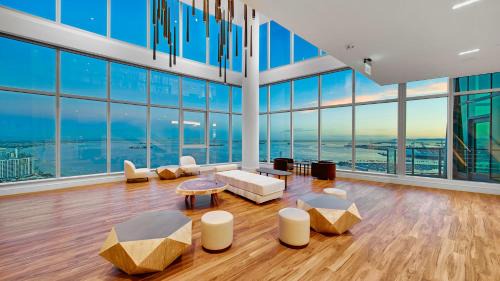 Alamitos Beach Apartment | Aqua Marina Oceanic Getaway