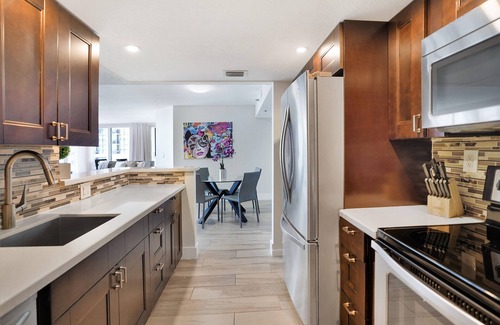Downtown Miami Condo | Aqua Marina! Water Views and Miami City Skyline Views - Renovated 2 Bedroom