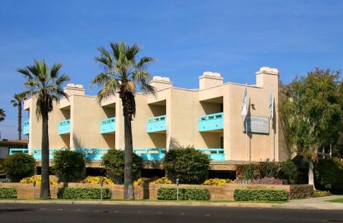 Townsite Hotel | Aquamarine Villas