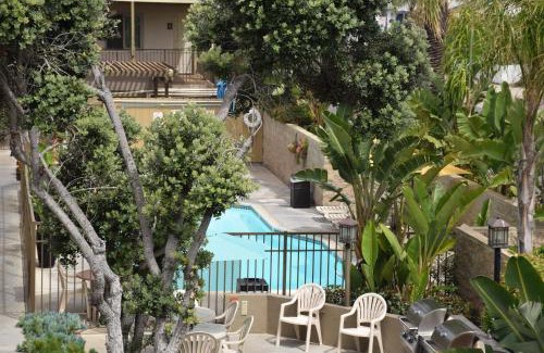 Townsite Hotel | Aquamarine Villas