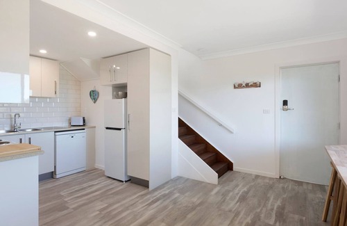 North Narooma Apartment | Aque Blu - 11 Hillcrest Ave North Narooma