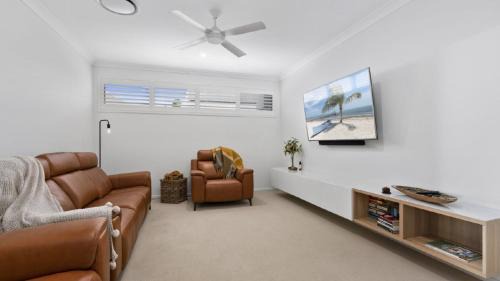 Banksia Beach House | Aquila - Majesty and Elegance