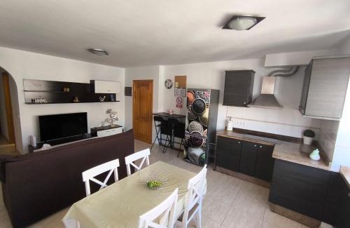 Telde Apartment | AR Home - Apartamento de 3 dormitorios con ascensor en Las Huesas, Telde