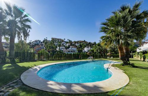 Marbella Apartment | AR23 - Holiday flat, Puerto Banus by Roomservices