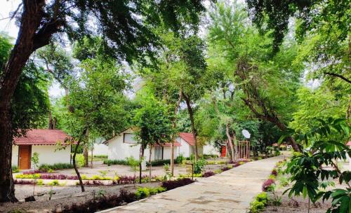 Udaipur City Centre Hotel | Aranya Vilas - A Nature Resort