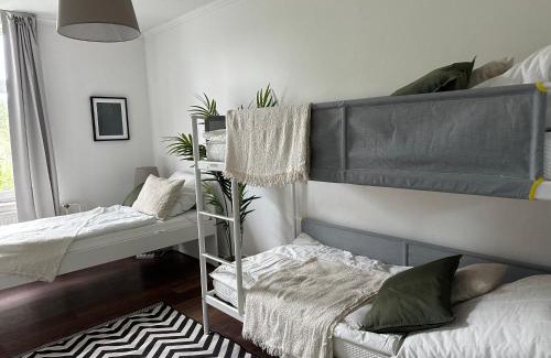 Oberhavel Apartment | Arbio Monteurzimmer in Kremmen Free WiFi & Parking