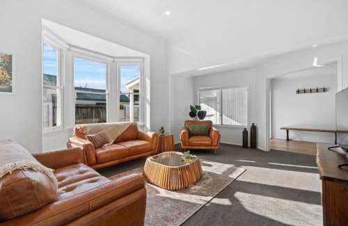 Greytown House | Arbor Villa - Greytown Holiday Home