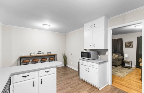 Center Point House | Arcade | Games, Long Stays & Large Groups Welcomed!