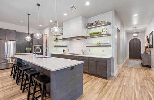 Santa Clara House | Arcadia 22 | Poolside Location * 2 Living Rooms * Sleeps 18 * Fireplace