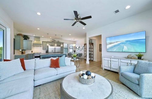 Miramar Beach House | Arcadia Sands: Private Beach, Ocean Views, Pool & Hot tub, Game Room, Bunk Rooms