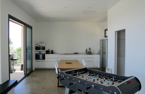 Serra-di-Ferro Villa | Architect-designed villa, 6 people, 115m2, Sea and mountain views, Absolute tranquility.