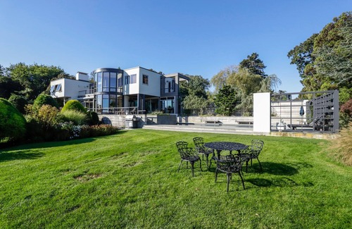 Amagansett North House | Architect's Own Home With Stunning Views and Private Beach Access