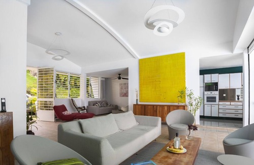 Bas du Fort Villa | Architect villa with swimming pool facing the lagoon