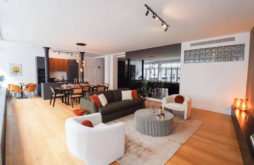 Saint-Merri Apartment | ARCHITECTURAL GEM IN LE MARAIS – STYLISH LOFT ON RUE DES ARCHIVES