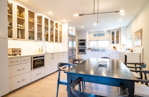 Tarrytown House | Architectural Luxury Home + Pool & Deck - Matisse!