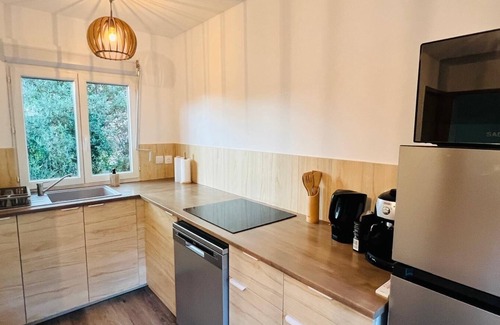 Saint-Bres House | Ardèche border chalet