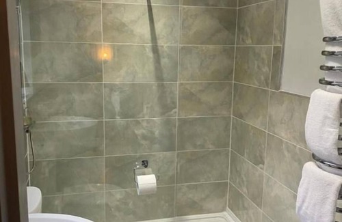 Marston Green House | Arden House NEC Birmingham & Airport