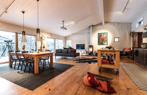 Undersaker House | Are Luxurious House With Private Sauna By The River