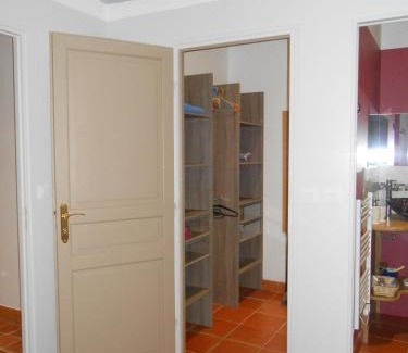 Demu House | Arie - Chez Joelle et Michel