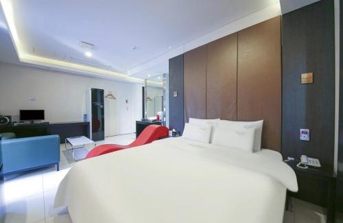 Ussambang Hotel | Arieti A