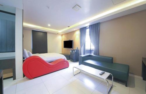 Ussambang Hotel | Arieti A