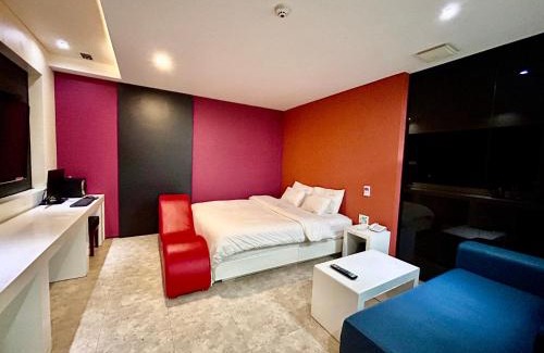 Ussambang Hotel | Arieti A