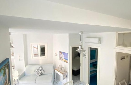 Lacco Ameno House | Arime Apartment