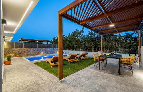 Kokinos Pirgos Villa | Arismari Villas-Kokkinos Pyrgos