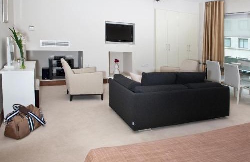 St James Apartment | Arlington House Apartments