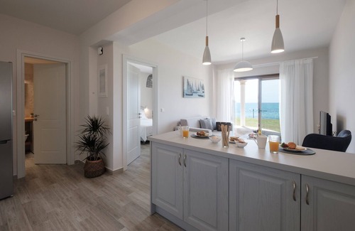 Afionas Apartment | Armikes Beachfront Suite 2 Afionas Corfu