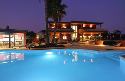 Parque Holandes Villa | Armonia Oasis Fuerteventura by Holiday Rentals 365