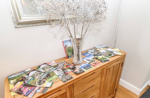 Kirby Hill Cottage | ARMSTRONG HOUSE, pet friendly, with open fire in Ravensworth