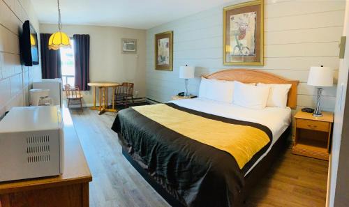 Armstrong Hotel | Armstrong Inn