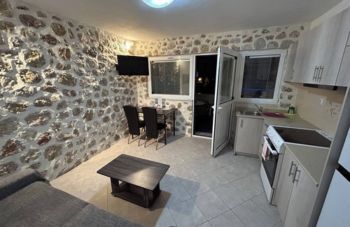 Pyrgos House | Aroma Cavas