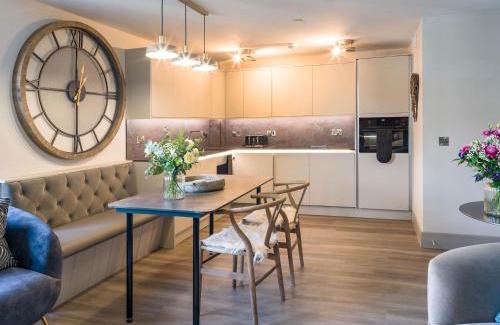 Isle of Arran House | Arran Shores Luxury Shorefront Apartment 9