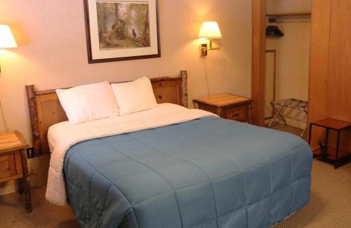 Red River House | Arrowhead 02