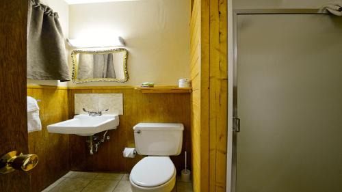 Red River Apartment | Arrowhead 18