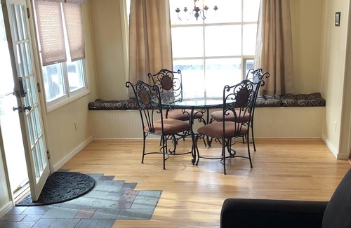 Pocono Lake Cottage | Arrowhead Lake Poconos Cottage, steps from beach & private great room suite