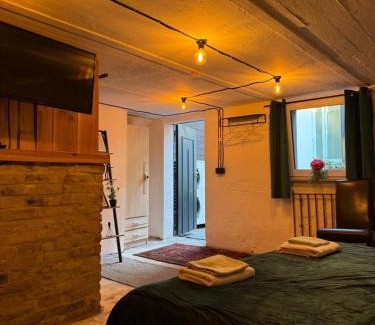 Menden Apartment | Art Boutique Budget Apartment im Hinterhof Menden Altstadt
