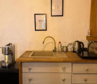 Menden Apartment | Art Boutique Budget Apartment im Hinterhof Menden Altstadt