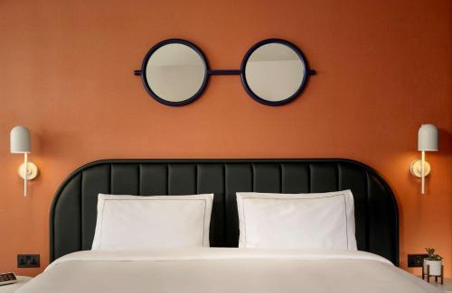 Nine Elms Hotel | art'otel London Battersea Power Station, Powered by Radisson Hotels