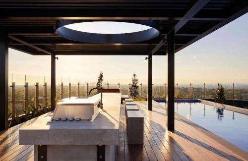 Box Hill Hotel | Art Series - The Chen