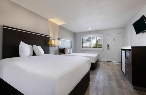 Artesia Hotel | Artesia, CA