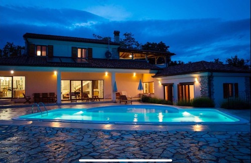 Gradisce House | Arton Villa with heated pool, in Istria
