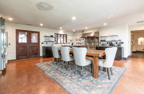 Marietta House | As seen on Netflix - Luxury Home - The Cobra Kai Mansion | 8500 Sq.ft. | Commercial Kitchen | Pool