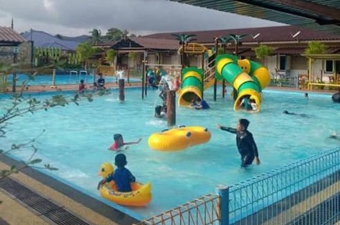 Kemasik Resort | Asfa D Village - Resort - HomeStay - Family Room